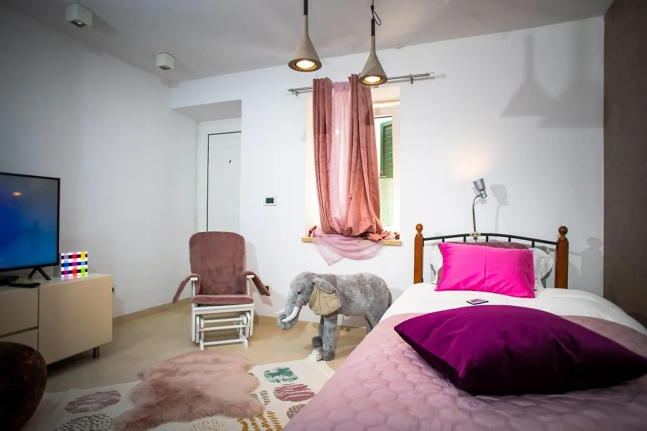 Villa Iwy Rovinj 0*,  Chorvatsko